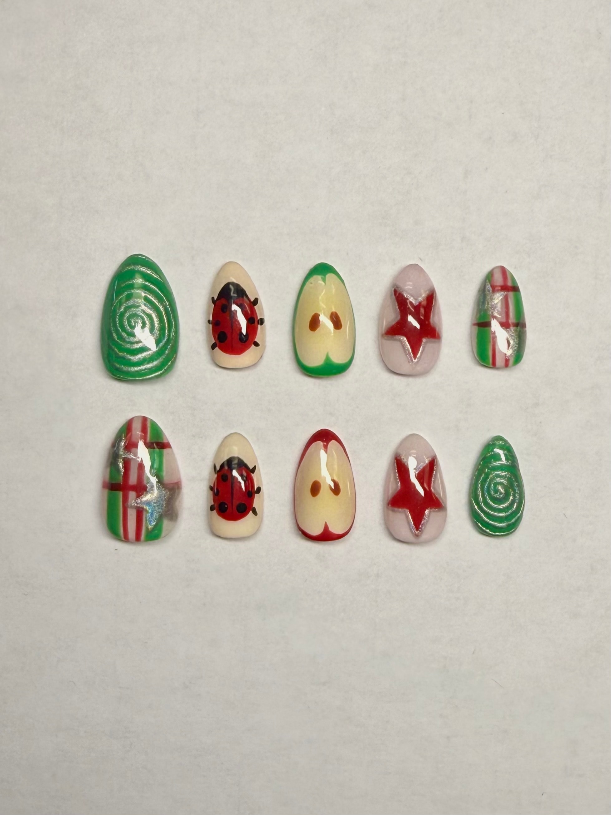 Custom press-on nails